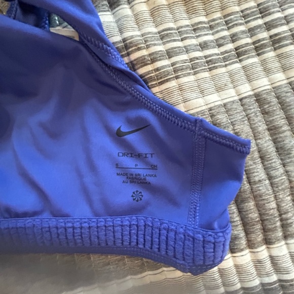 Nike Women's Small Blue Sports Bra - Picture 2 of 4